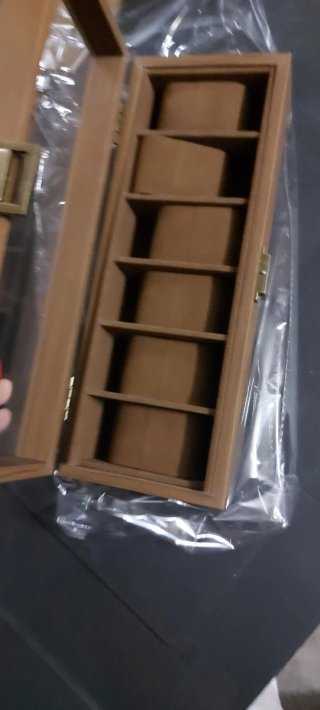 Scatola porta orologi in legno con vetro
