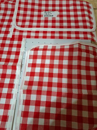 Set colazione fantasia quadretti bianchi e rossi