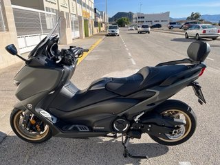Yamaha TMax 560 Tech Max 2021 Gris