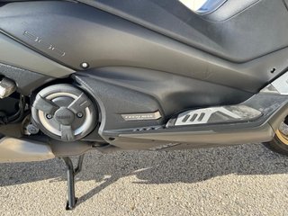 Yamaha TMax 560 Tech Max 2021 Gris