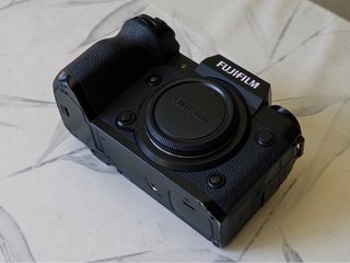 Fujifilm X-H2