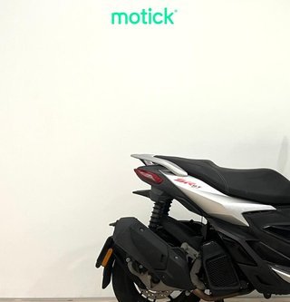 APRILIA SR GT 125