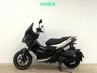 APRILIA SR GT 125