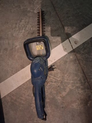 Corta setos eléctrico