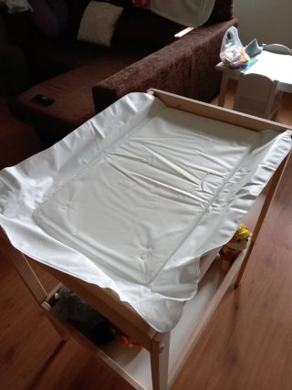Cambiador de bebé Ikea SNIGLAR