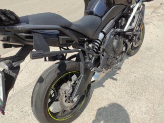 Kawasaki Versys 650 Negra