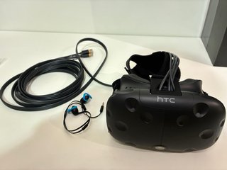 HTC Vive (SteamVR) - Muy buen estado.
