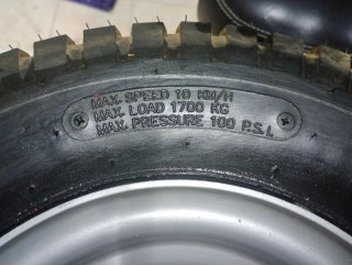 Rueda de remolque nueva
