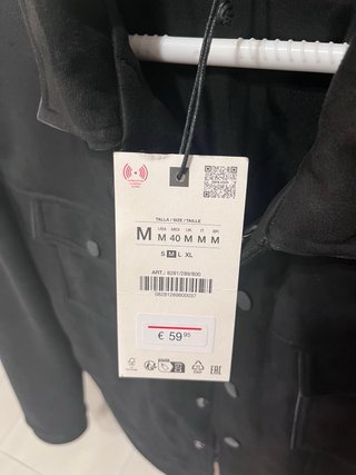 Chaqueta Zara Negra Elegante