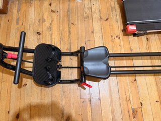 Máquina de remo plegable