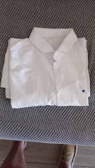Camisa blanca de vestir para caballero
