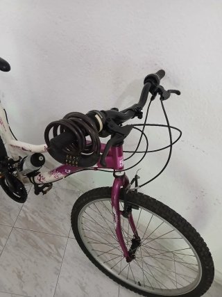 Se vende bicicleta btwin
