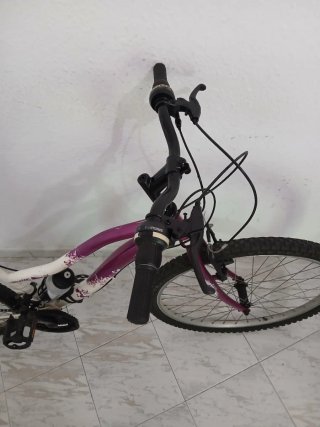 Se vende bicicleta btwin