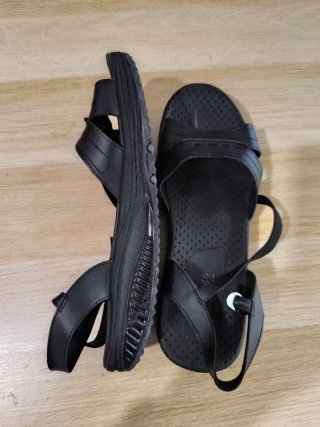 2 pares de sandalias Skechers