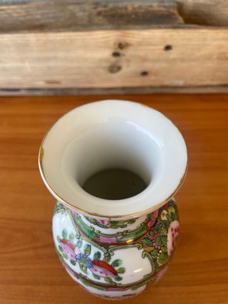 Vaso vintage cinese Famille Rose in porcellana