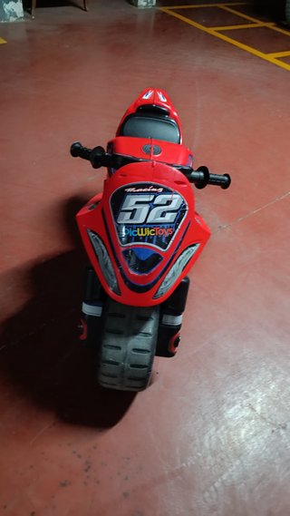 Moto infantil rosa y morada