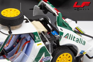 Kyosho Lancia Stratos HF Rally Safari 1977 1:18