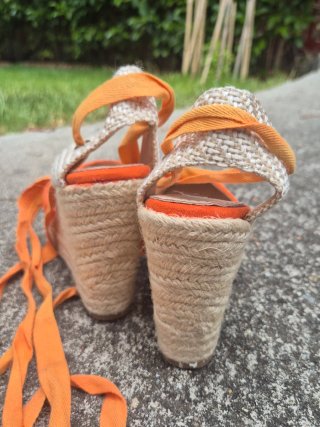 Espadrillas con zeppa arancioni e lacci Tg 36