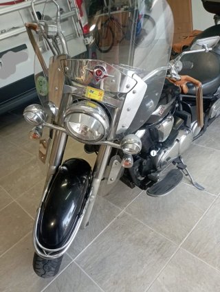 Kawasaki VN900 Cruiser Negra