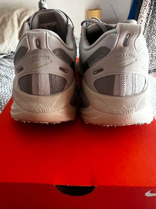 Zapatillas Nike Vomero 18 Gore-Tex Gris