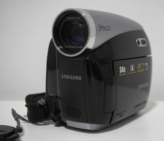 Sony Handycam CCD-FX270E video8 e Samsung minidv