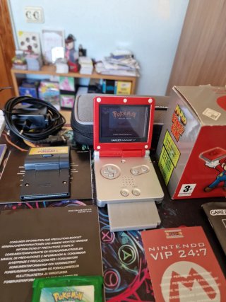 Game Boy Advance SP Mario vs Donkey Kong