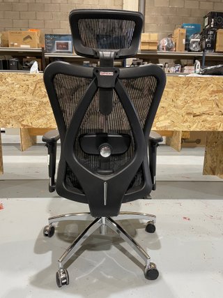 Silla de oficina ergonómica negra