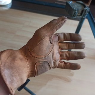 Guantes de verano  GariBaldi Piel Perforada Marrón