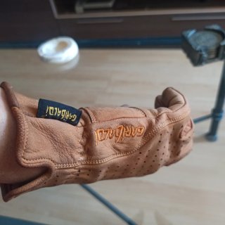 Guantes de verano  GariBaldi Piel Perforada Marrón
