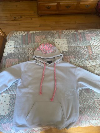 Sudadera Syna Talla L Fue comprada en hacoo