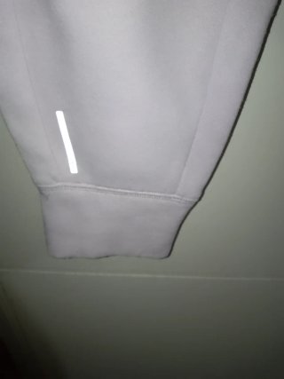 Pantalón de chándal puma, lila clarito.