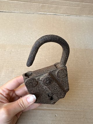 Lucchetto antico in ferro