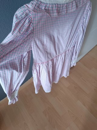Vestido rosa y blanco a cuadros