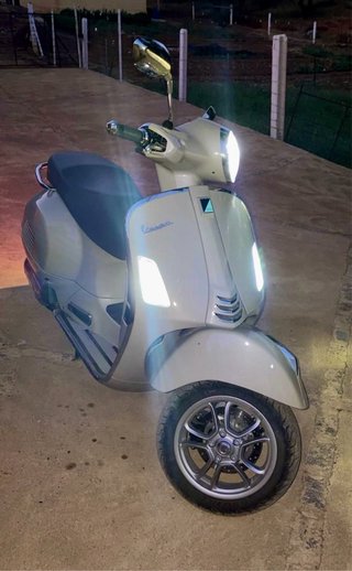 Vespa GTS 125 Beige