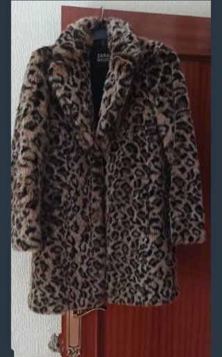 Chaquetón piel sintética animal print