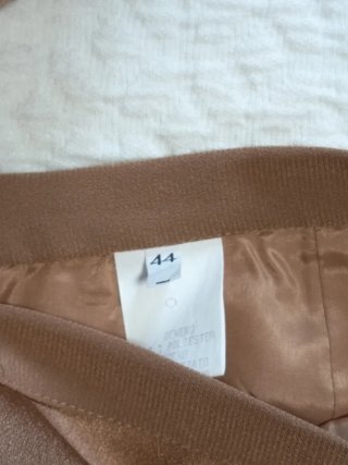 Falda elegante satén beige/dorado