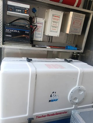 Generador Fisher Panda 8000-42NE