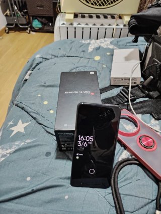 Xiaomi 14 ultra Móvil con Caja y Accesorios