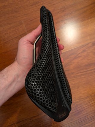 Sillín FIZIK ADAPTIVE VERSUS EVO 139mm