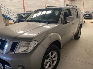 Nissan Pathfinder 2011