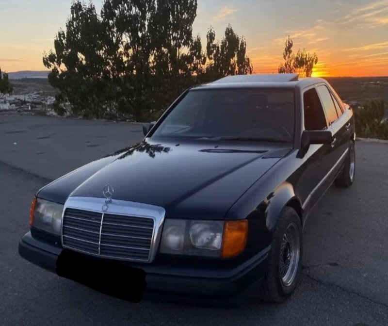 Mercedes-Benz Clase E 1988 - foto 1