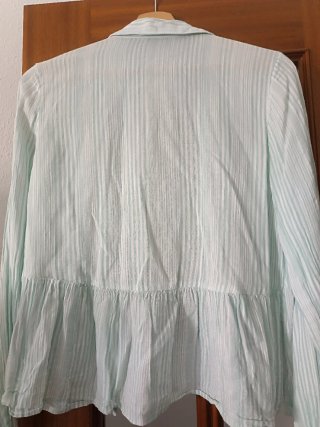 Blusa Stradivarius verde