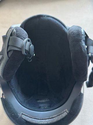 Casco de esquí con visera
