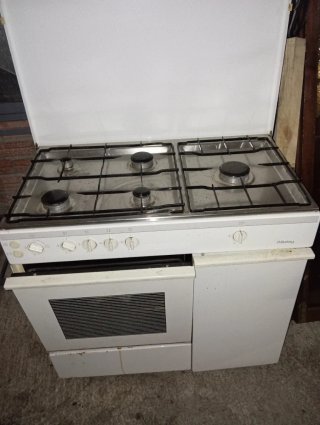 Cocina de gas Balay con horno