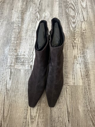 Botines de Zara ante marrones