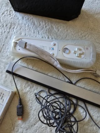Nintendo Wii Nera + Mario Kart Wii