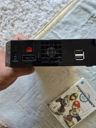 Nintendo Wii Nera + Mario Kart Wii