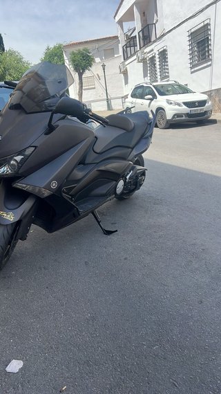 Yamaha TMAX 530 Negra
