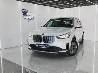 BMW iX1 2025 eDrive20d Pocos km e IVA Deducible!
