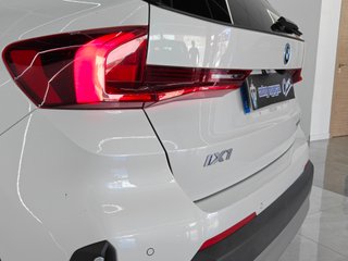 BMW iX1 2025 eDrive20d Pocos km e IVA Deducible!